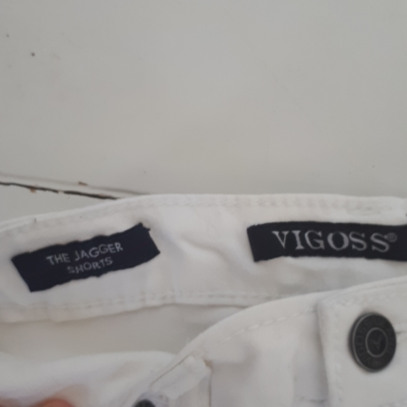 Vigoss Jeans. White girls jean shorts. Size 12. - Picture 2 of 4